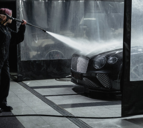 العناية بالسيارات